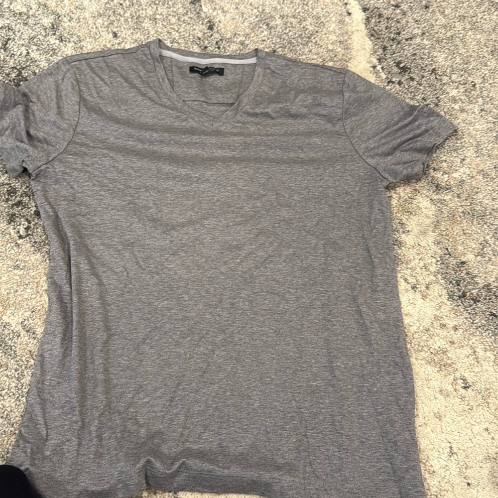 Banana republic men’s grey v-neck size M
